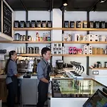 White House Asoke Sukhumvit 18