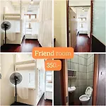 Rotinis Hostel