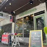 Rotinis Hostel