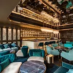 Silq Hotel & Residence