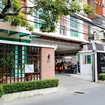 D Varee Montara Thonglor 25