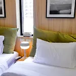 3 Bed 3 Bath / Luxury / 1 Min Walk To Bts Asok