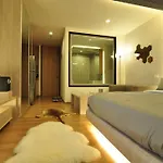 1 Bedroom Near Mrt & Bts Station.