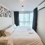 คอนโด 1 ห้องนอน ใกล้บีทีเอสอ่อนนุช สายสีเขียว ที่นอนking Size วิวสระว่ายน้ำ