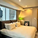 City Skyline Views 2-Bed 2-Bath, Center Of Silom