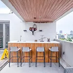 通罗 隐湖四卧豪华别墅 Hidden Lake Pool Villa 4 Bedroom Sukhumvit-Thonglor Bts 5 Mins