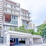 通罗 隐湖四卧豪华别墅 Hidden Lake Pool Villa 4 Bedroom Sukhumvit-Thonglor Bts 5 Mins