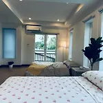 Hana Villa