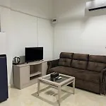 Mall Suites Hotel