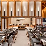 Grande Centre Point Hotel Ploenchit - SHA Plus