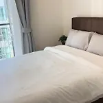 Luxurious Downtown Apartment With Train Access Bts
