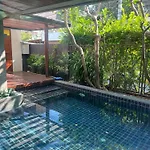 Luxury Oasis In Central Bangkok