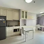 Peaceful One Bedroom By The River