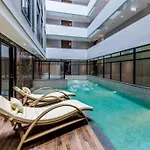 Bts Thonglor - Serene Japanese-Style Haven, Onsen