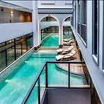 Bts Thonglor - Serene Japanese-Style Haven, Onsen