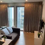 Ceil By Sansiri Bts Ekamai Shuttle To Bts Ekamai , Gateway Mall , Major Cineplex Mid City. Great Place To Explore Bangkok