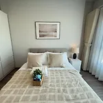 New 1-Bedroom Condo For Rent 0 Meters From Bts Wutthakat