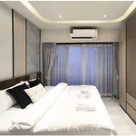 Luxe Design L Wellness & Tropical Retreat L No Fee