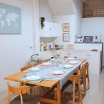 Spacious Relaxing Townhouse With Rooftop In Ekamai