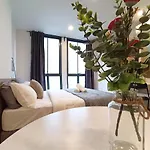 Amazing 1 Bedroom 2 Mins Walk Bts On Nut