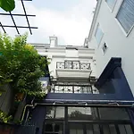 Shared Room In Heritage Apartment Bangkok Old Town