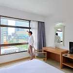 Pinnacle Lumpinee Park Hotel
