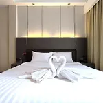 Citin Sukhumvit 11 Nana Bangkok By Compass Hospitality