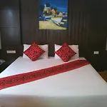 Everest Boutique 8 Inn