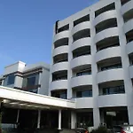 Airport Suites