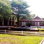 Nontnatee Homestay And Restaurant