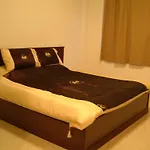 The Boss\'S Place Sathorn