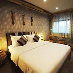 Focal Local Bed & Breakfast