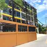 The All 24 Luxury Residence
