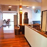 Esse Hostel