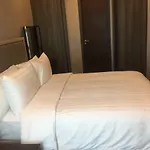 Ariva C Ekkamai Serviced Residences