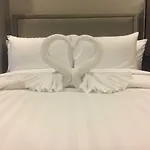 Ariva C Ekkamai Serviced Residences