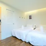 Metro Hotel