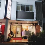 Tim Place - Bts Phra Khanong