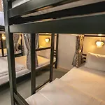 D House Hostel