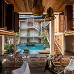 Nanda Heritage Hotel