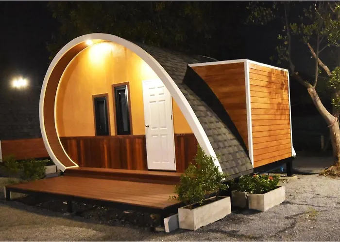 Tiny Hut Resort