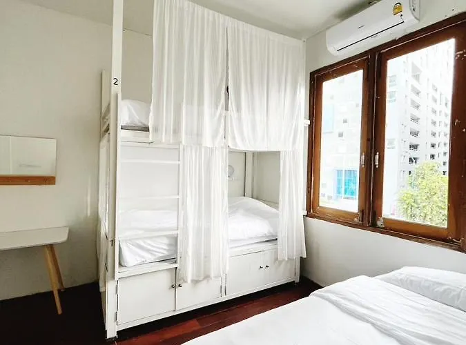 Rotinis Hostel