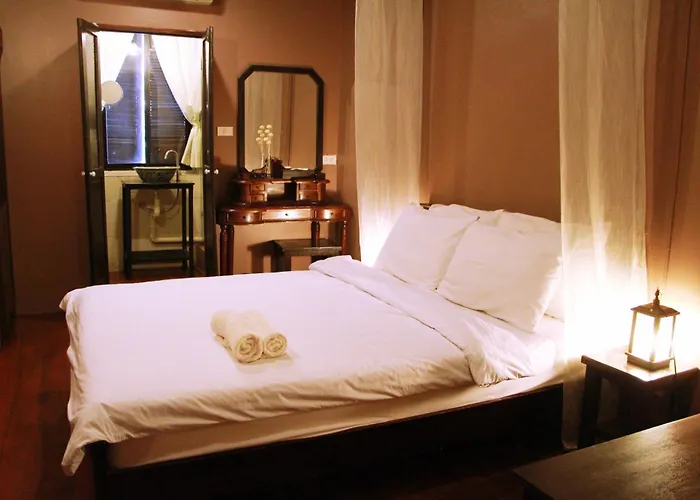 Niras Bankoc Hostel