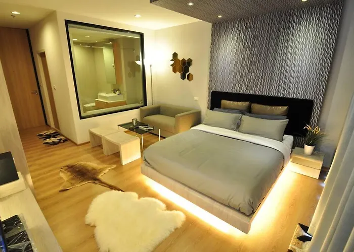 1 Bedroom Near Mrt & Bts Station.