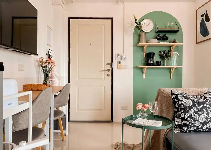The Giftown Bangkok, Thapra