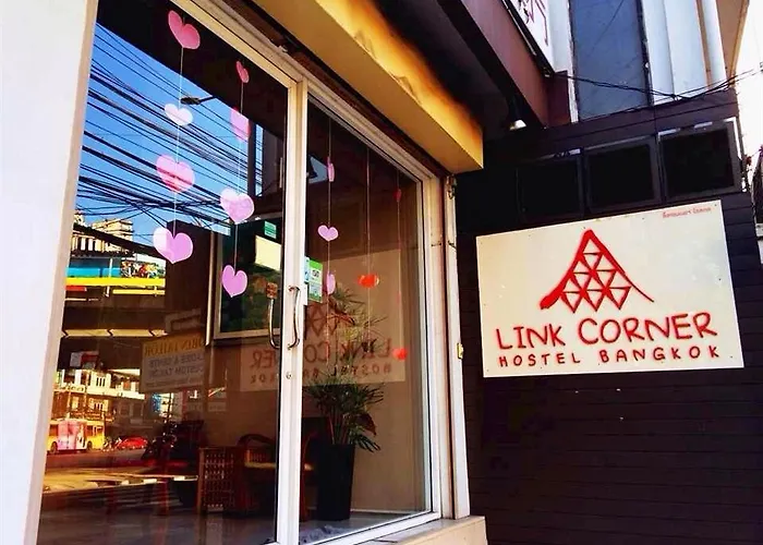 Link Corner Hostel