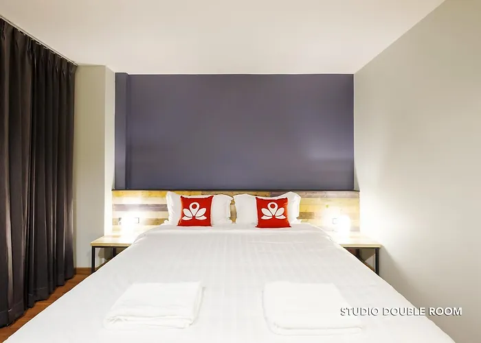 Zen Rooms Zleepmotion Bangkok