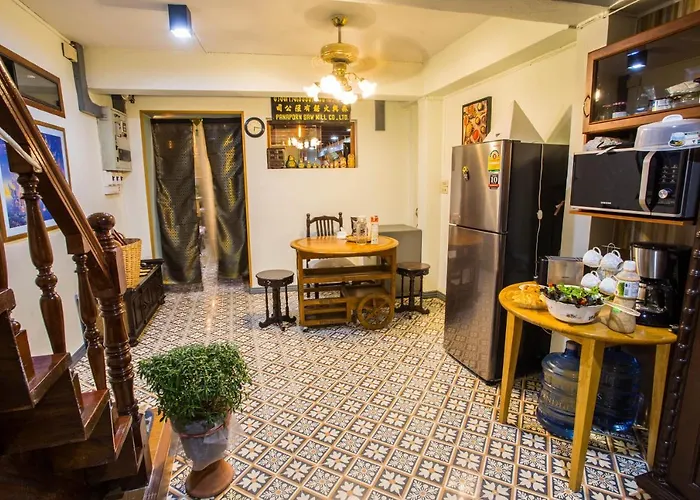 Baan Gaysorn Hostel