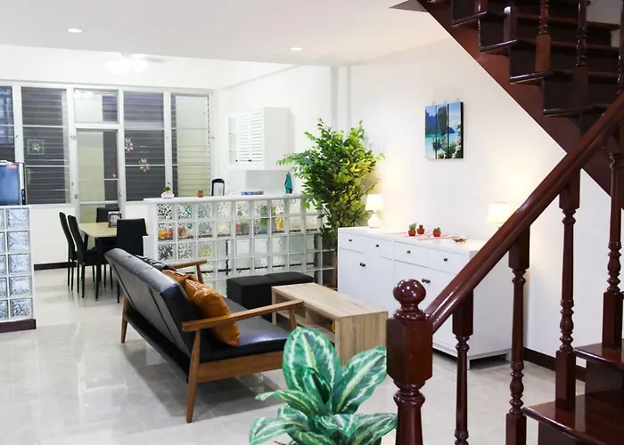 Train Night Market To 2Min & Mrt To 3Min, Modern & Big House