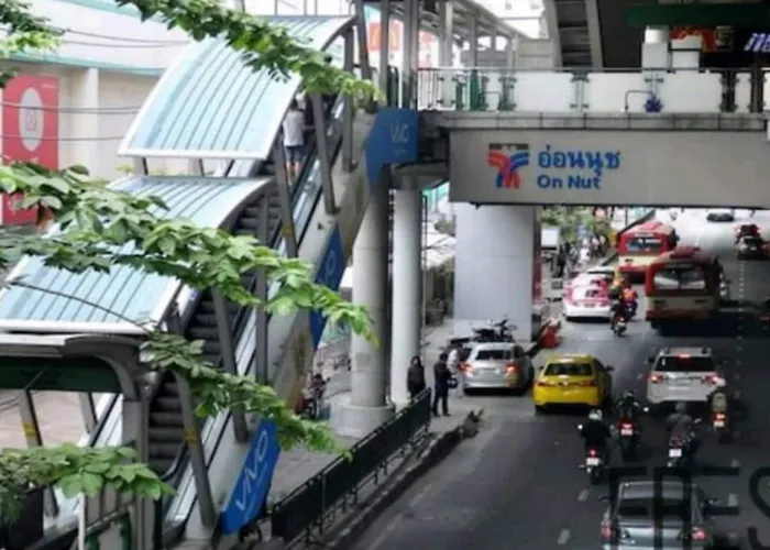 Sukhumvit 50 Hostel